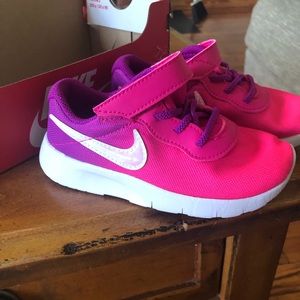 Brand New Girl’s Nike Shoes